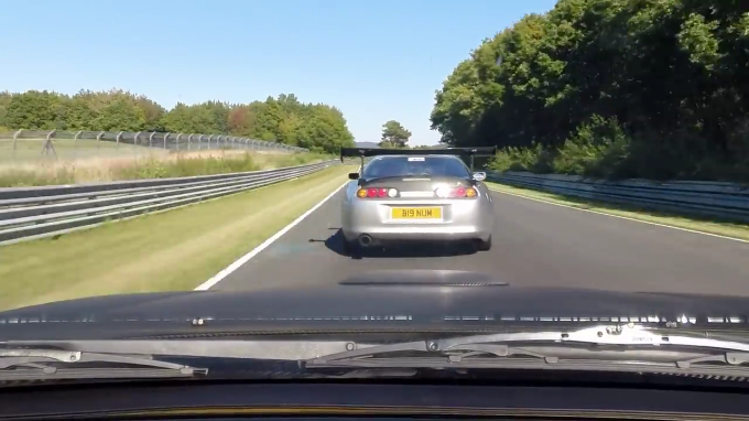 Video: Single Turbo Supras Attack the Nurburgring