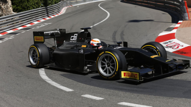 http://e1.365dm.com/15/05/768x432/pirelli-demonstration-martin-brundle-pirelli-tyre-test-gp2_3306983.jpg?20150523172356