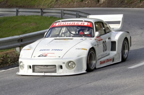 Video: Sliding Hairpin Corners in a 700-HP Porsche 935!