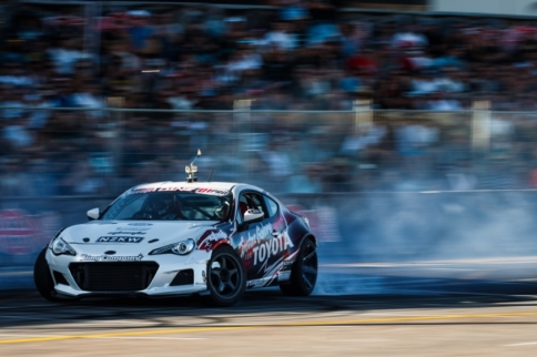Video: Saito Smokes Tires in a 2JZ GT86!