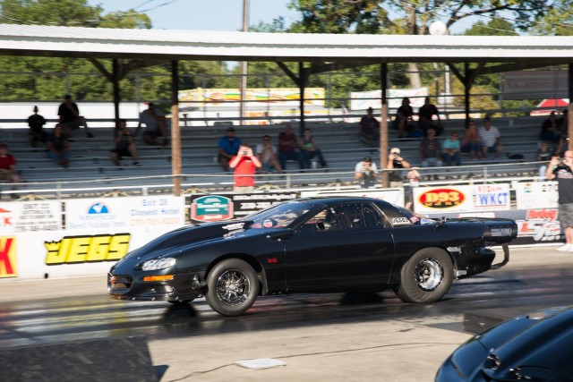 Anthony Manna put an explanation point on his 2016 Drat Radial title by winning LS Fest and laying down another new record running a 4.36.