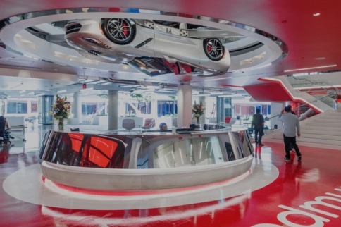 Edmunds Showcases 2 Corvettes to Celebrate 50 Years