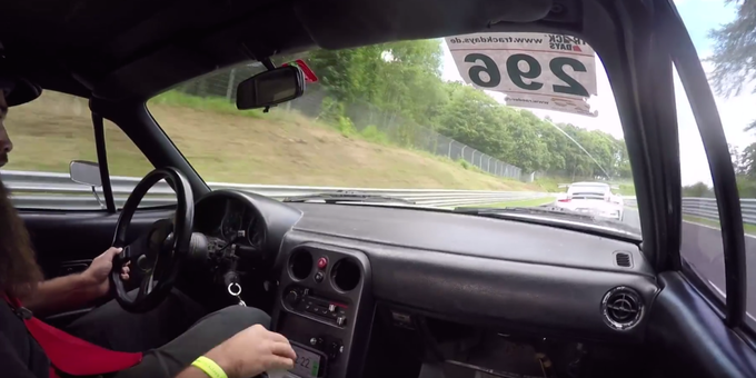Video: Turbo Miata Chases Down GT3 RS, 488 GTB