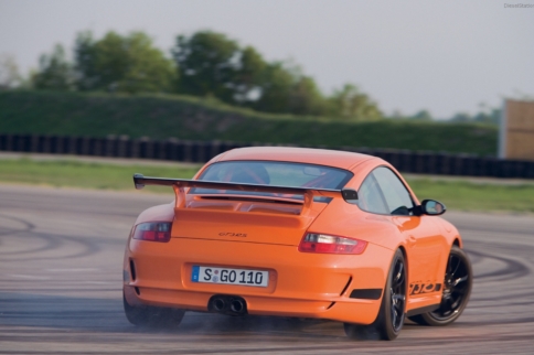 Video: Analyzing the Generations of the GT3 RS