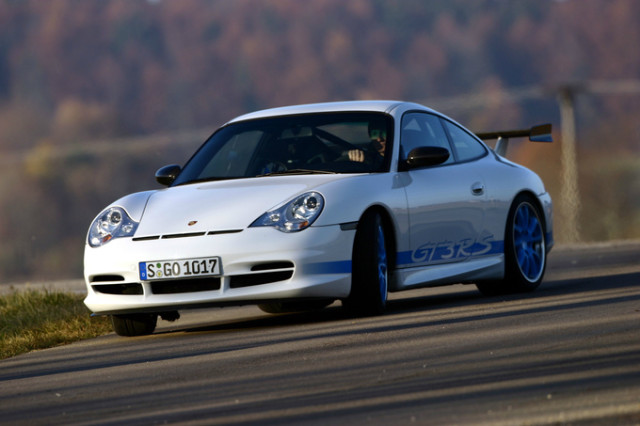 http://www.driving.co.uk/s3/st-driving-prod/uploads/2015/05/996-gt3-rs-B4BMMX.jpg