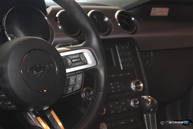 Saying good bye to the old head unit was definitely one of the easiest parts of the whole job.