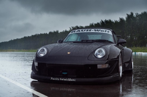 Video: Rauh Welt Begriff's Blackened Bagheera Build