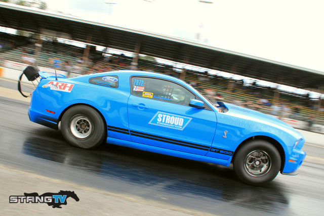 GT 500 Shootout top qualifier Brian Devilbiss struggled with traction in his match with Brian Hartlage who was late on the tree with a .501 reaction, inadvertantly saving Devilbiss' day. Hartlage scored a nice 9.96 at 135 MPH pass but was not enough to stay in front of the hard charging 2013 GT 500 out of Evolution Performance.