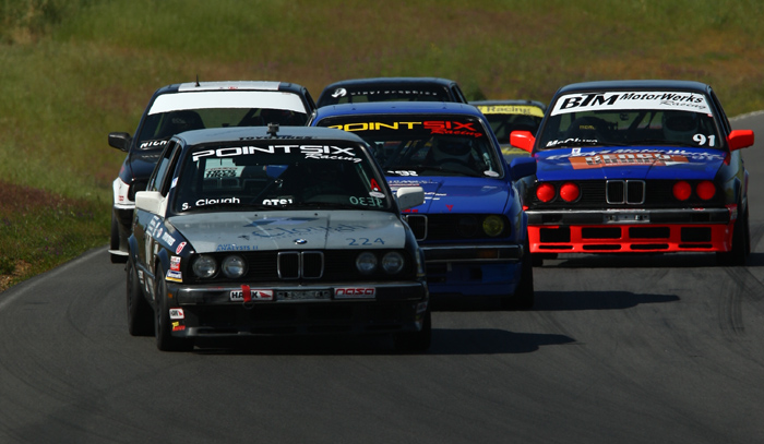 Video: Raging Spec E30 Battle at VIR!