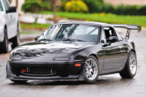 Video: V8-Powered Spec Miata Hustles On-Track