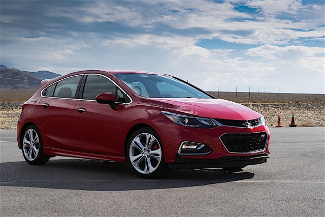 Chevrolet Cruze Hatch featuring Chevrolet Performace Parts.