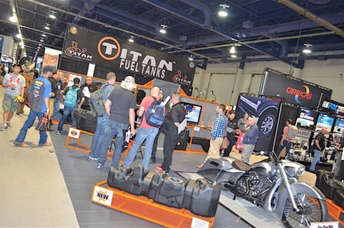 SEMA 2016: Titan Fuel Tanks Lets You Get Further