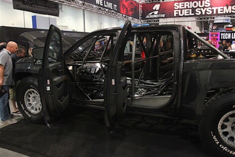 sema-2016-robby-woods-million-dollar-diesel-trophy-truck-2023-10-25_05-00-21_042154