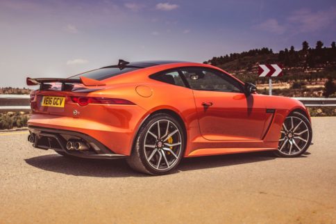 Video: Corvette Grand Sport & Jaguar F-Type SVR Shootout