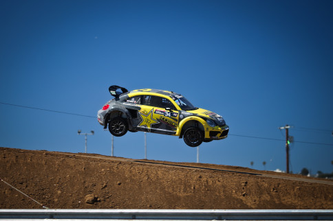 Video: Tanner Foust Hoons Multiple Cars In Quantum Drift