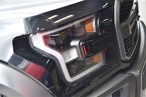 2017-Ford-Raptor076