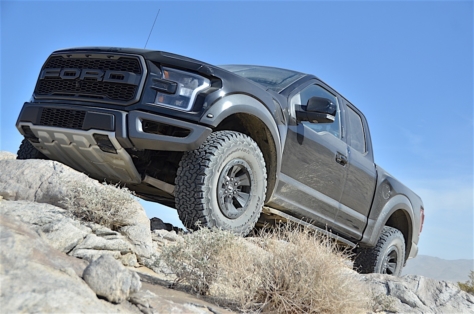 2017-Ford-Raptor197