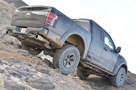 2017-Ford-Raptor214