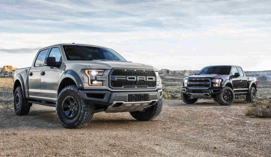 Cars.com Names All-New F-150 Raptor "Best Pickup of 2017"