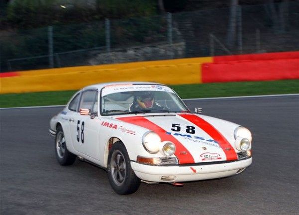Video: High-Speed Drifting a Classic 911 at Spa!