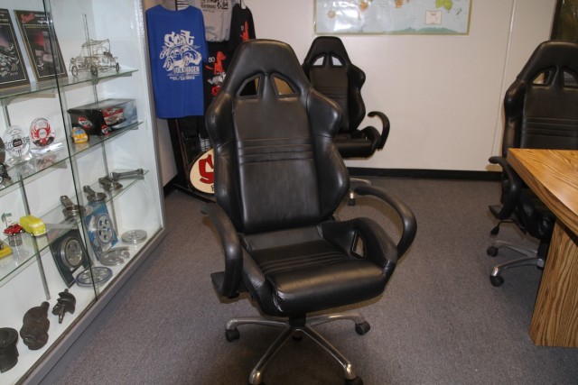 seats 9