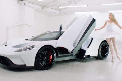 Video: Ford GT Stars In Graffiti Performance Art