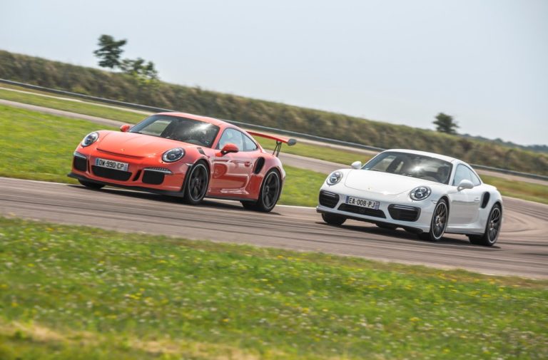 Video: Porsche's Best: GT3 RS vs. Turbo S