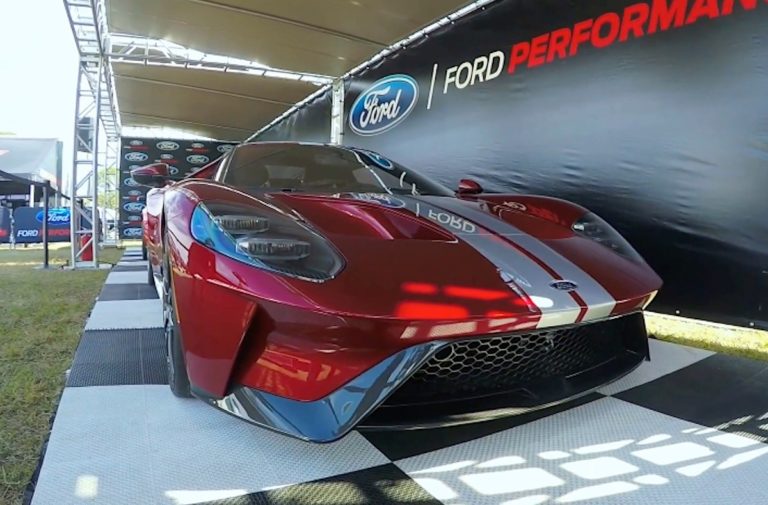 Video: Get Up Close And Personal With The 2017 Ford GT In HD