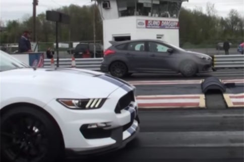 Video: Focus RS vs. Shelby GT350 Drag Race