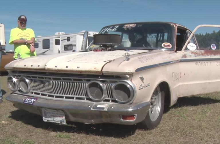 Video: 429-Powered 1962 Mercury Comet Rat Rod Drag Car
