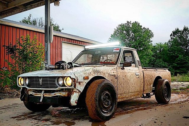 LS-swapped 1977 Toyota Hilux