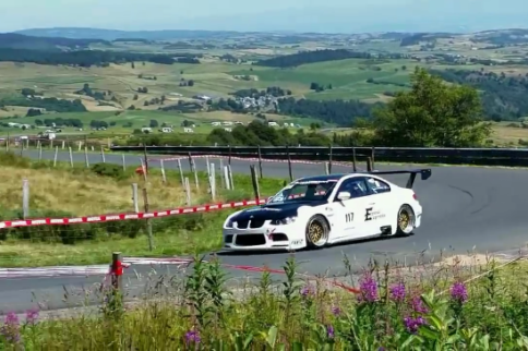 Video: Roaring E92 M3 Brutalizes the Hillclimb