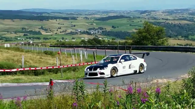 Video: Roaring E92 M3 Brutalizes the Hillclimb