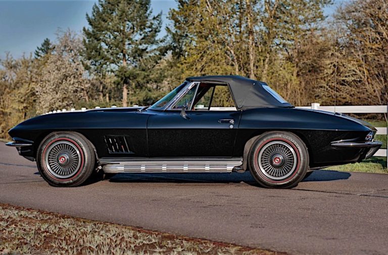 Three C2s At Mecum's Portland Auction 2017