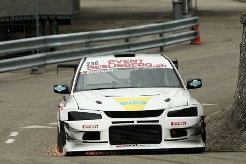 Video: Terrifying 600-HP Evo Flirts With the Guardrails