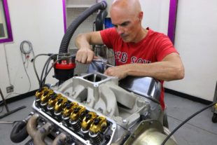Single- vs. Dual-Plane Intake Test On A 347 Stroker