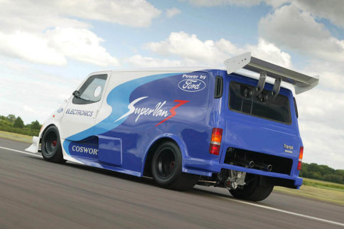 Video: Ford Minivan Powered by an F1 Engine