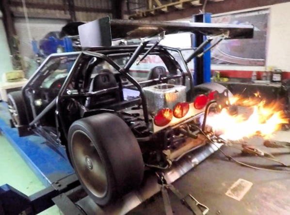 Video: Cleetus McFarland's Skeleton C5 Corvette Goes 9s