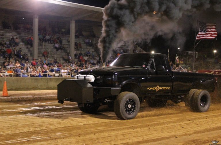 Night Under The Lights: Sled Pulling Action From SEMO District Fair
