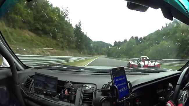Video: Tuned Supra Chases Radical SR3 at the 'Ring
