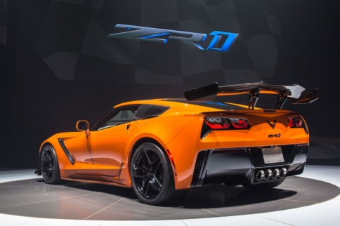 Video: Watch The C7 ZR1 Shoot Flames