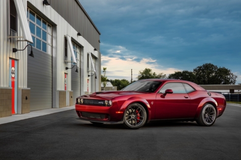 2018-Dodge-Challenger-SRT-Hellcat-Widebody-05