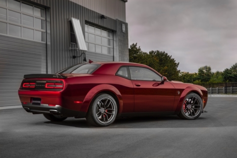 2018-Dodge-Challenger-SRT-Hellcat-Widebody-06