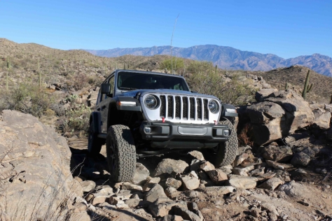 first-drive-2018-jeep-wrangler-jl-0067