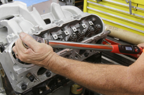 Damage Alert: How to Avoid Pulling Threads Or Killing Head Bolts