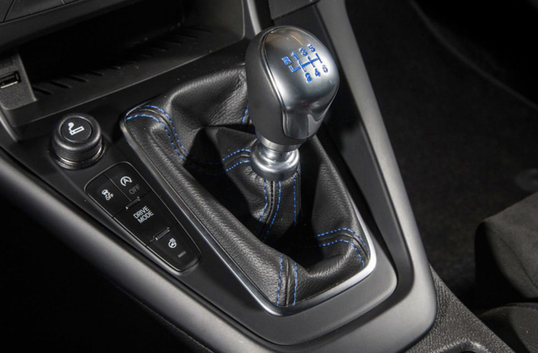 Is The Manual Trans Still The Choice Of Enthusiasts?