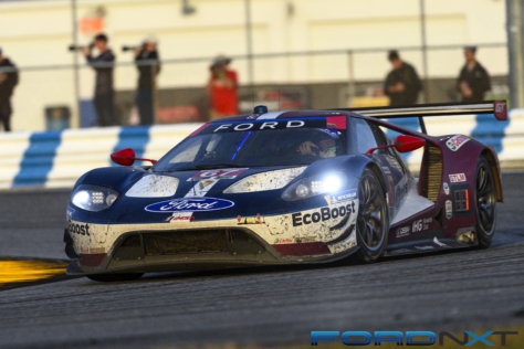 ford-gt-wins-2018-rolex-24-25_10179_39050045505_o
