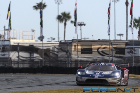 ford-gt-wins-2018-rolex-24-25_10391_28168364389_o