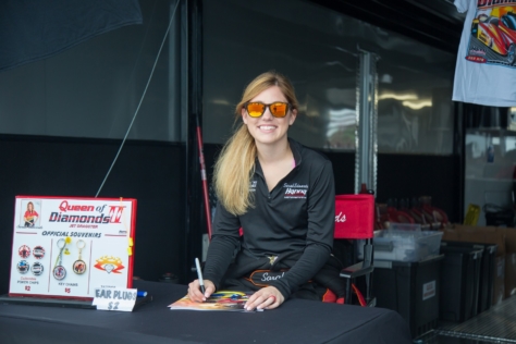 qa-queen-diamond-ii-jet-car-pilot-sarah-edwards-2018-02-01_17-31-06_297544