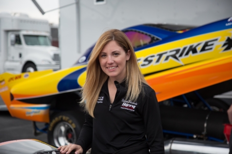 qa-queen-diamond-ii-jet-car-pilot-sarah-edwards-2018-02-01_17-31-33_893546